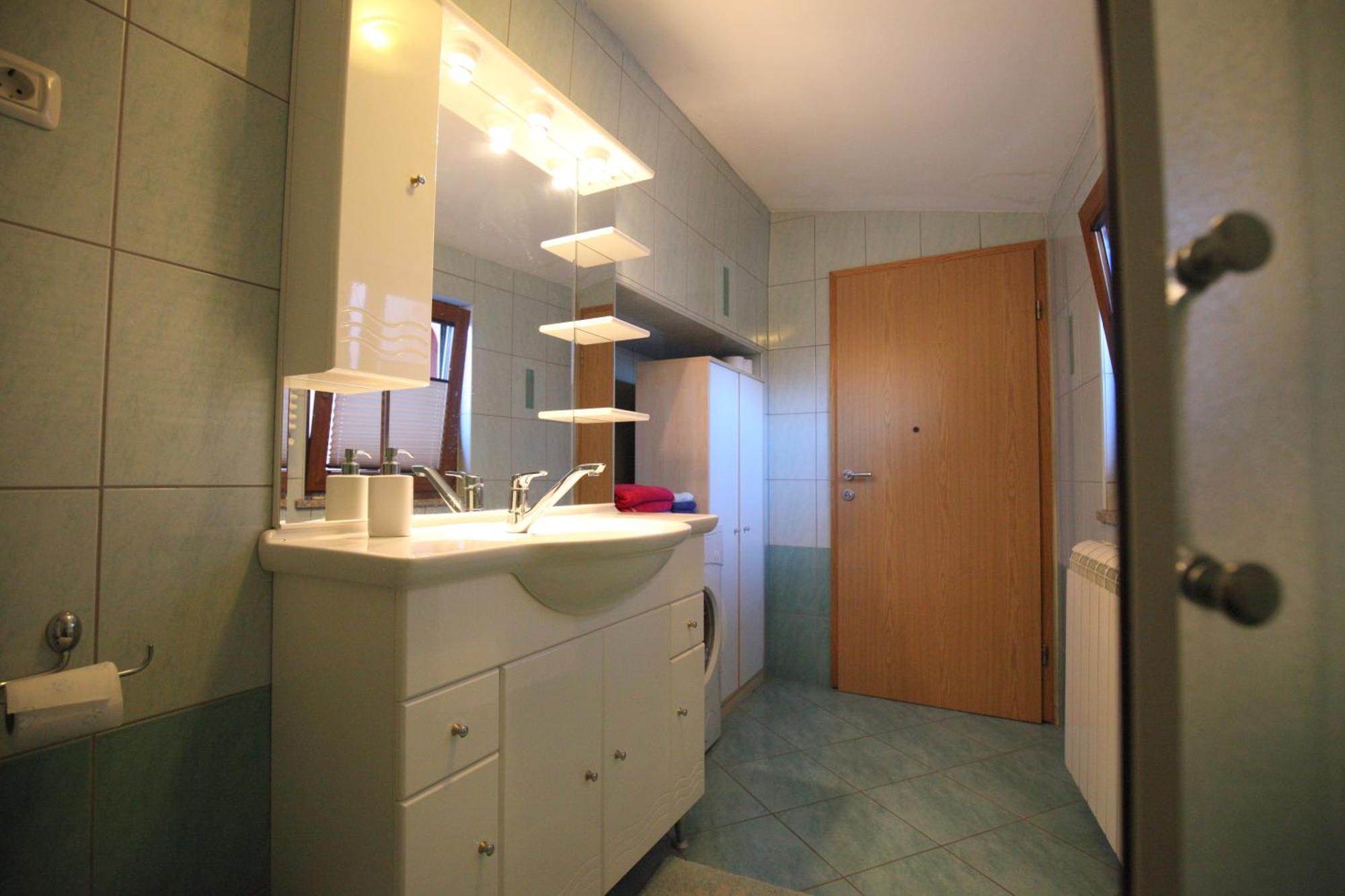Rooms And Apartment Ambrozic Vremski Britof Экстерьер фото